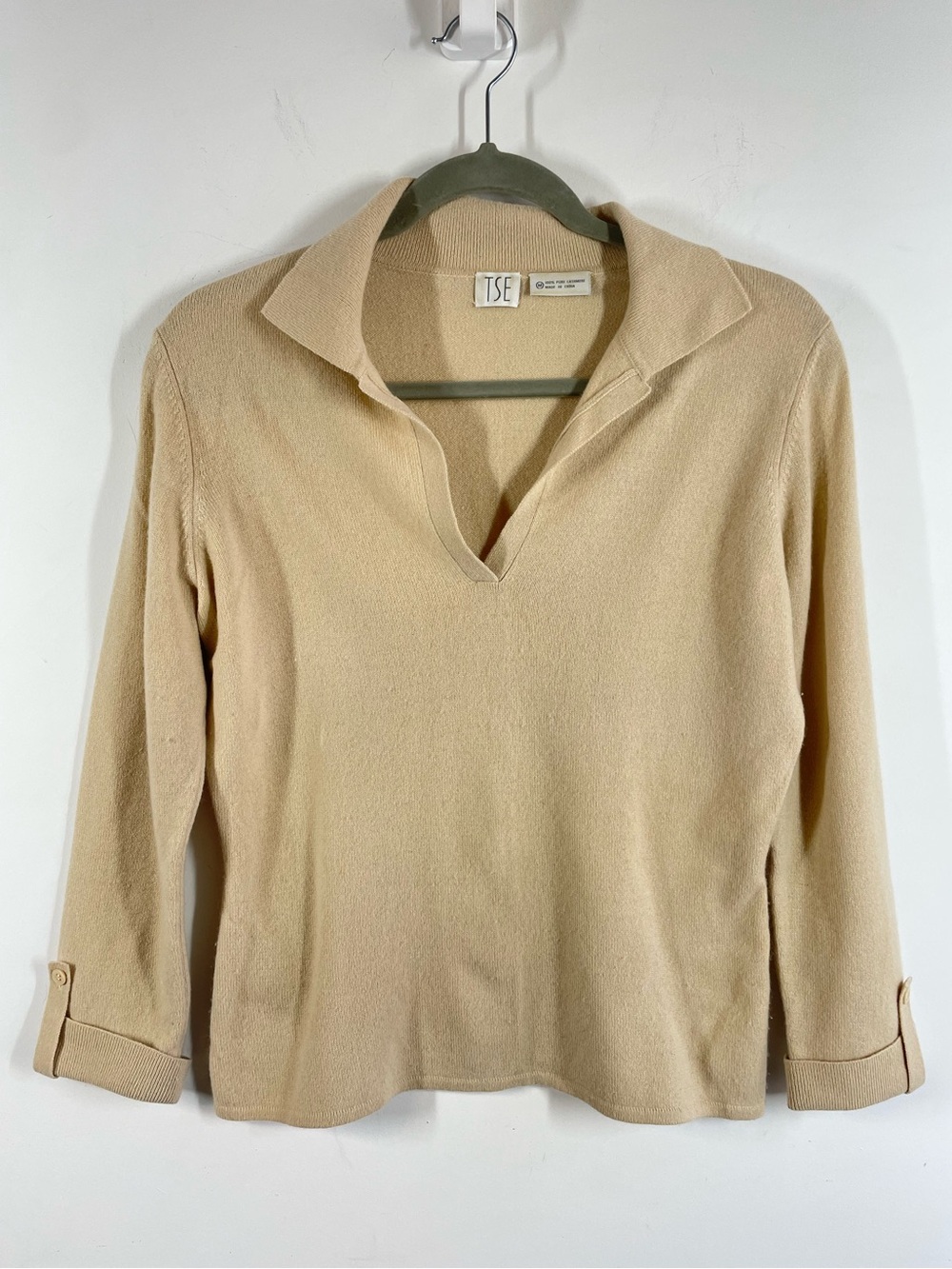 TSE Beige Pure Cashmere Collared V Neck Sweater Medium Quiet Luxury Old Money